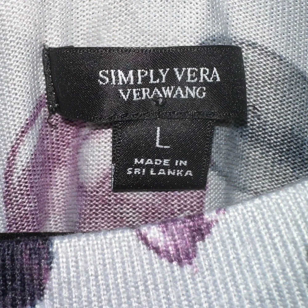 Simply Vera Dress - Picture 3 of 3